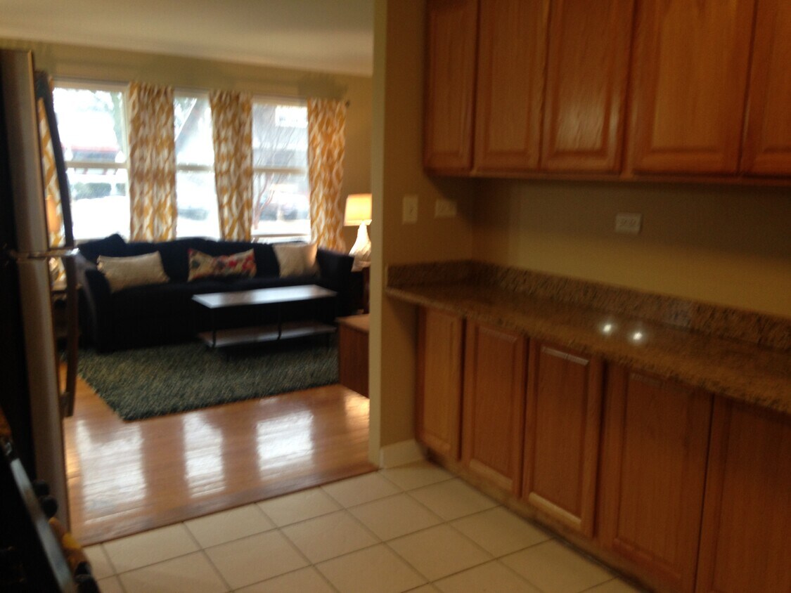 Foto del edificio - 632 Prairie Ave