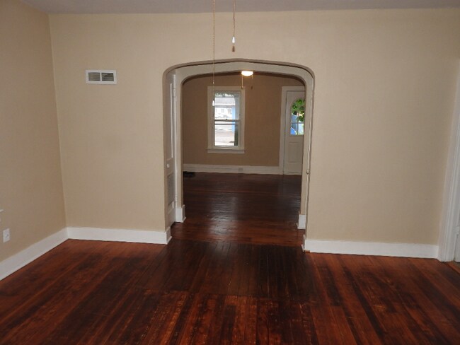 Foto del edificio - 1010 Garfield Ave NW