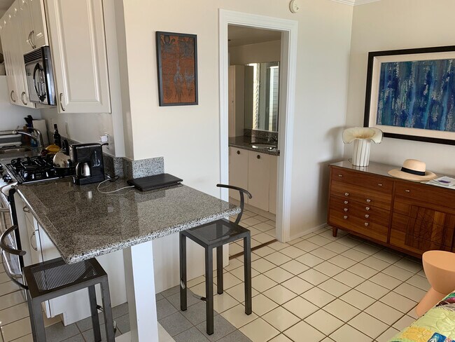 Building Photo - Ocean Front, Gold Coast, Furnished Studio ...