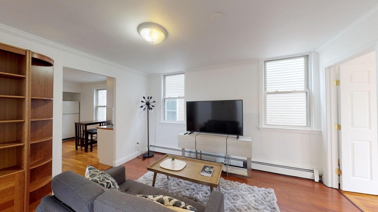 Photo - 13 Tuckerman St