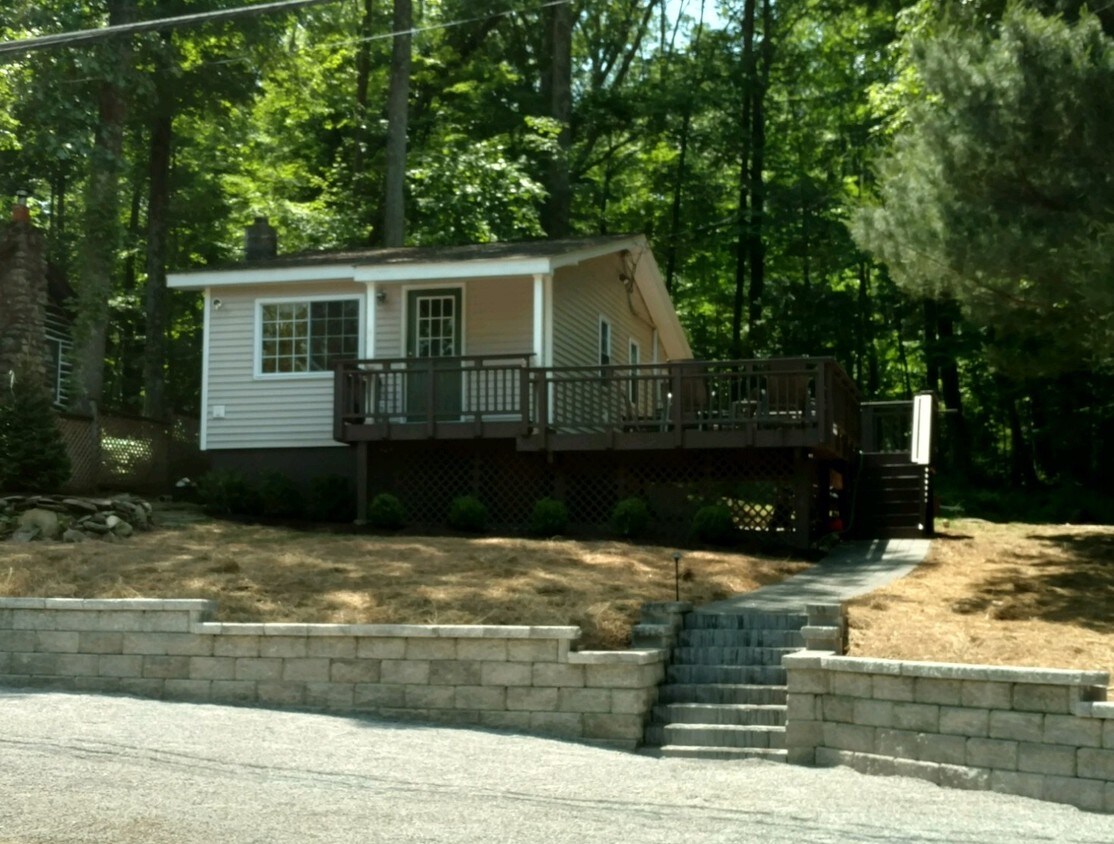 The Cabin - 105 Lakeside Dr