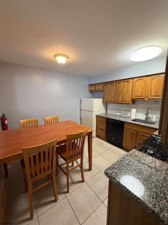 Building Photo - 25 Oyster Bay