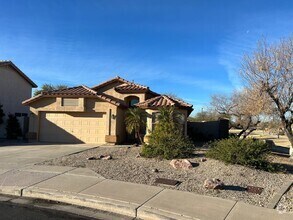 Building Photo - 3008 S Cortland Cir