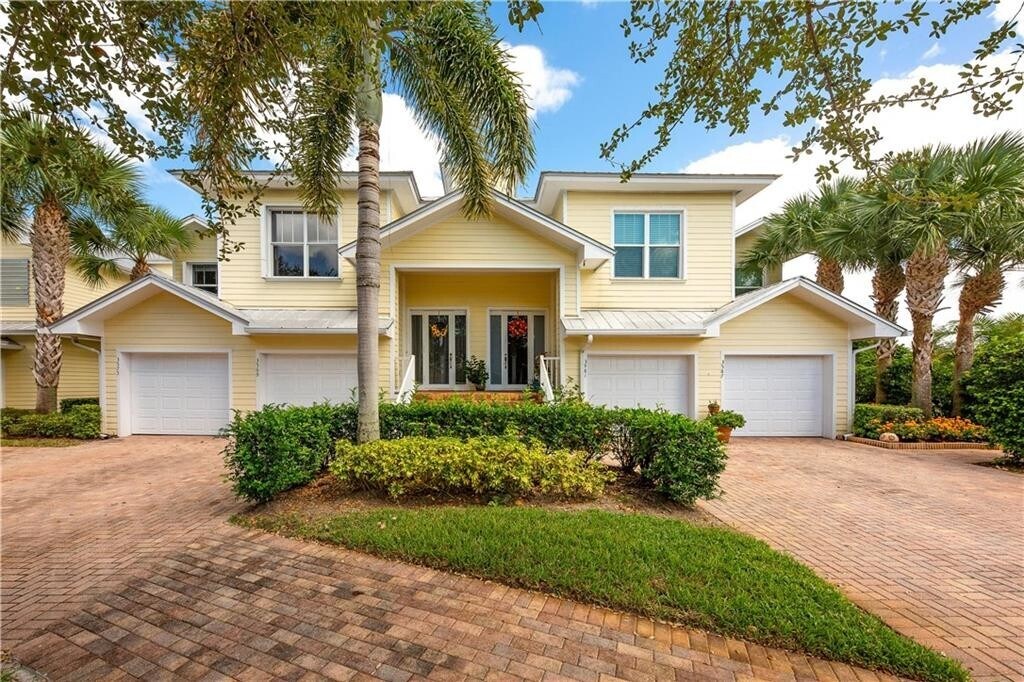 Foto principal - 3569 SW Sawgrass Villas Dr