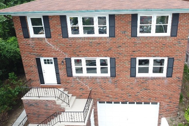 Building Photo - 105 Woodland Ave