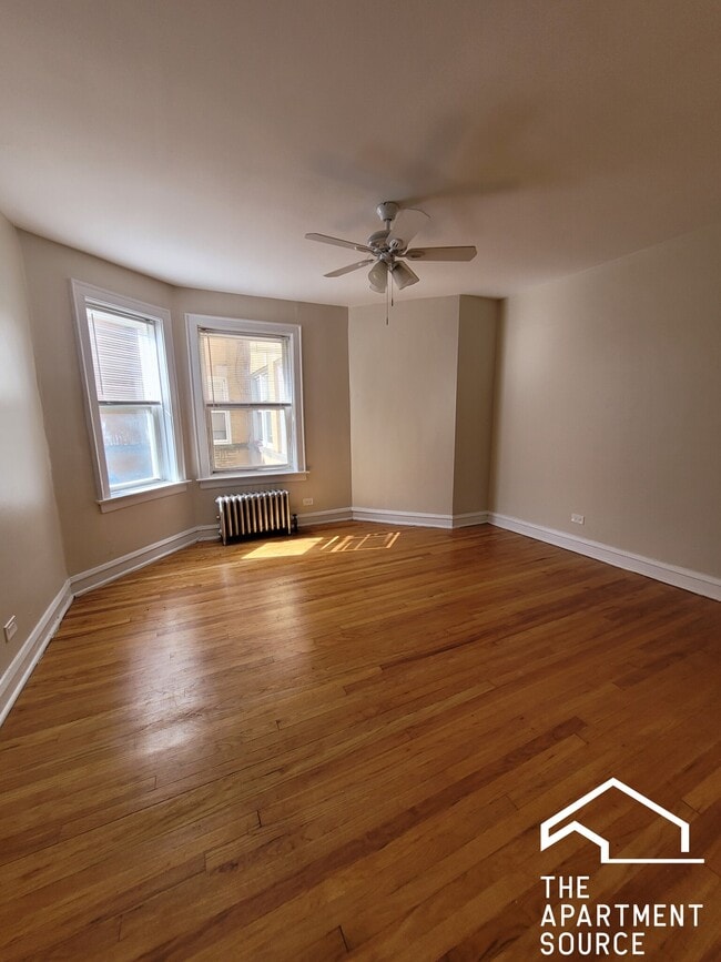 Building Photo - 5028 N Springfield Ave