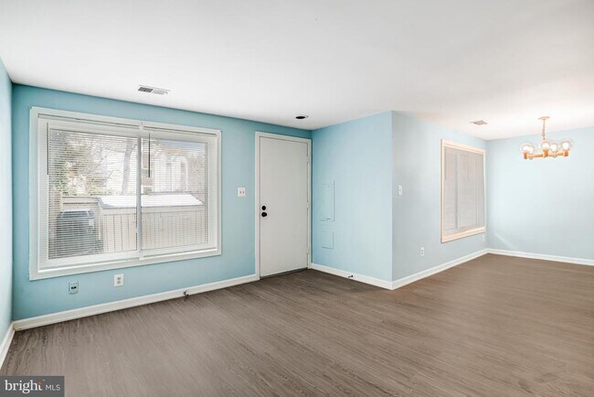 Foto del edificio - 9410 Walburg Way