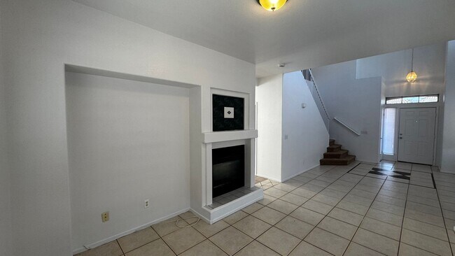 Foto del edificio - 7290 Golden Star Ave