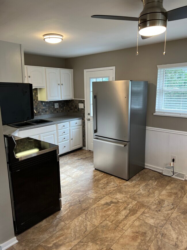 Foto del edificio - 1122 Sharon Ave