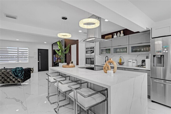 Foto del edificio - 7031 SW 12th St