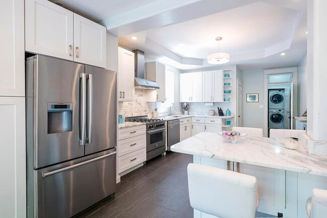 Foto del edificio - 723 5th St NE