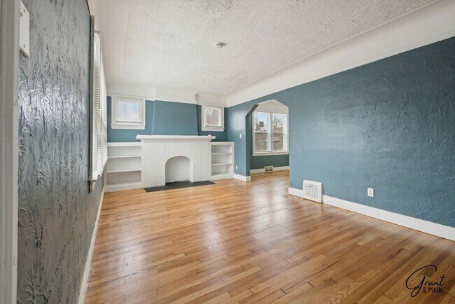 Foto del edificio - 4 bedroom $1300