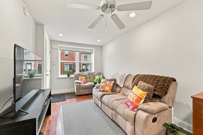 Living Room - 2612 Ellsworth St