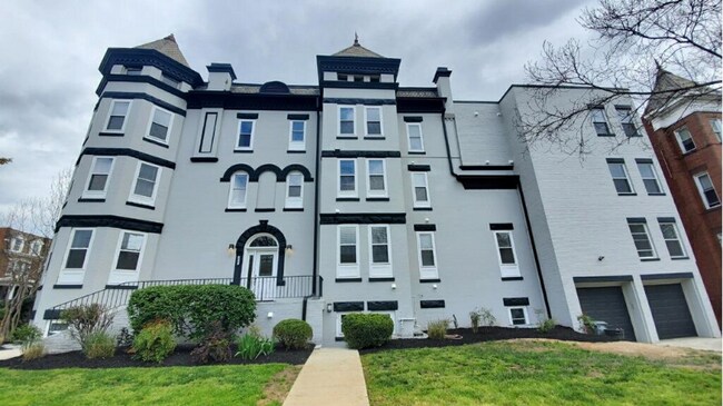 Foto del edificio - 2917 13th St NW