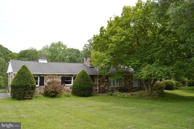 Building Photo - 373 Cheyney Rd
