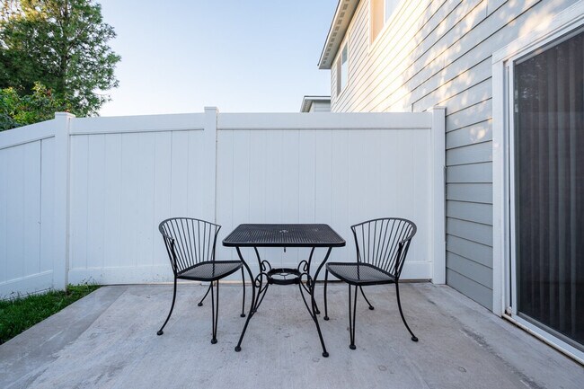 Foto del edificio - 5 S Kellogg St