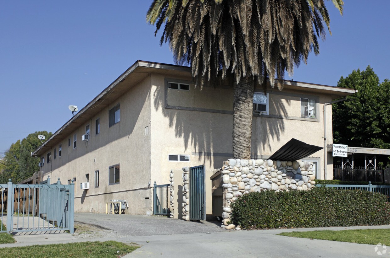 Building Photo - 1226 W Stoneridge Ct
