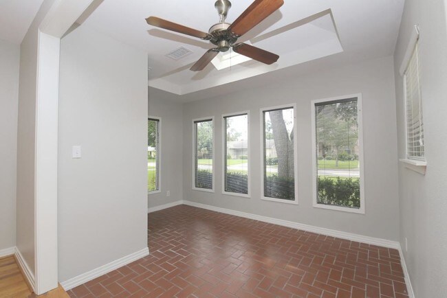 Building Photo - 3222 Elmridge St
