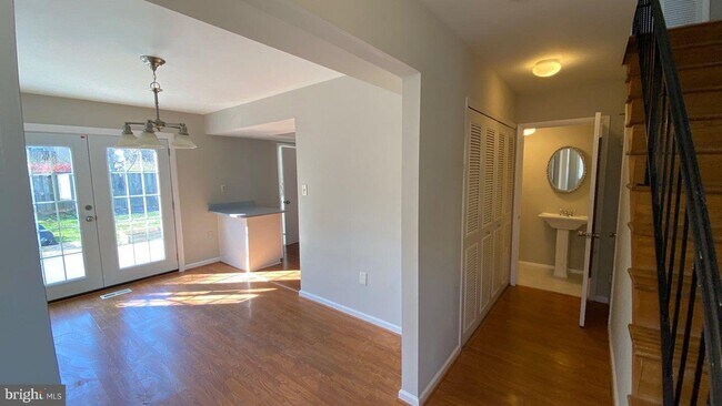 Building Photo - 5548 Green Dory Ln