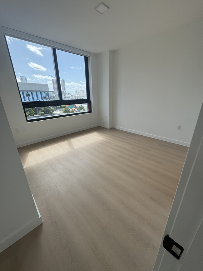 Foto del edificio - 226 NW 33rd St
