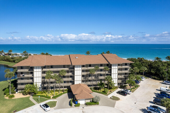 Building Photo - 701 S Seas Dr