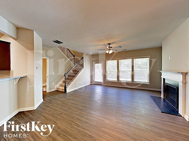 Foto del edificio - 3196 Baylor Cir