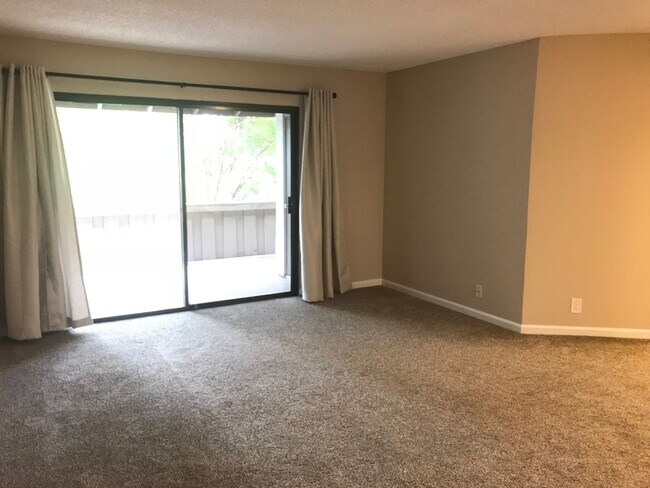 Foto del edificio - Available NOW! 2 Bedroom Condominium with ...