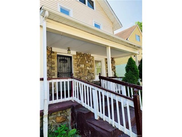 Building Photo - 106 N Beacon St