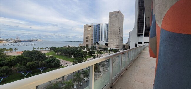 Foto del edificio - 50 Biscayne Blvd