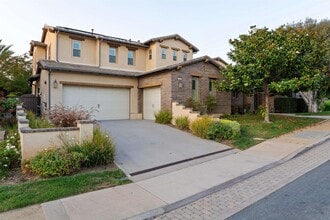 Building Photo - 768 Normandy Rd
