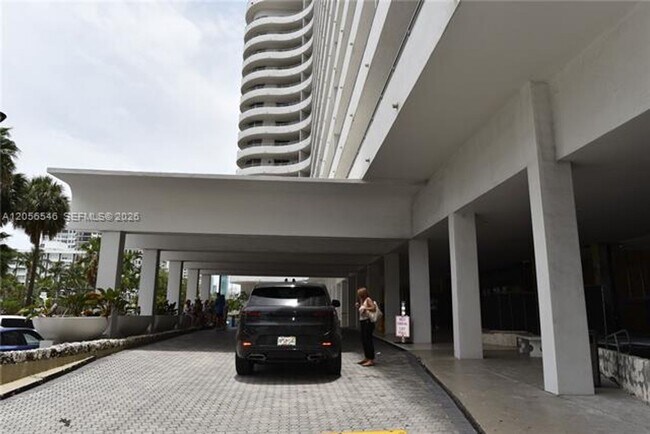 Building Photo - 5555 Collins Ave