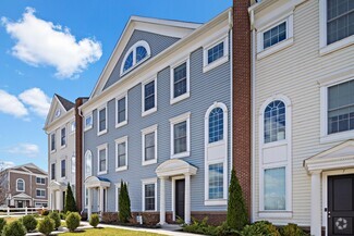 Building Photo - 5 Roosevelt Dr