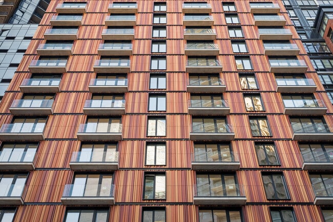 Building Photo - 570 Fulton St