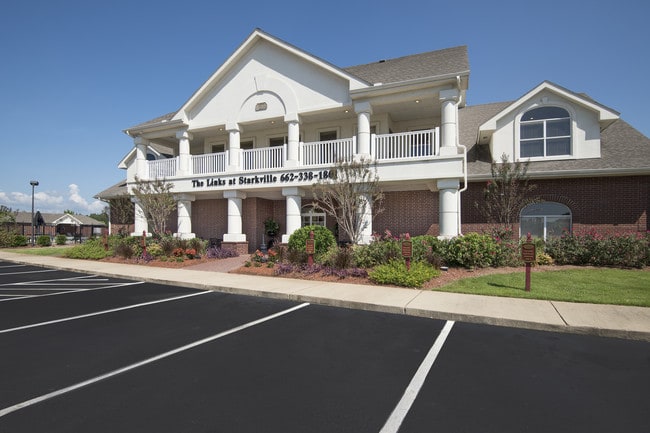 Building Photo - The Links at Starkville
