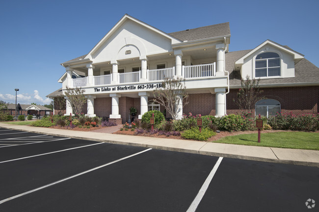 Building Photo - The Links at Starkville