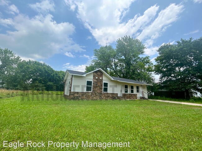 Building Photo - 4 br, 2 bath House - 9 Mary Drive