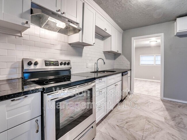 Foto del edificio - 2604 NE 22nd St