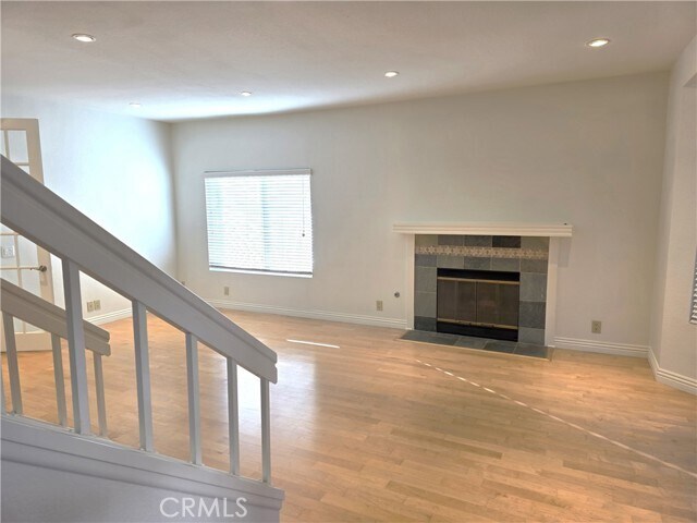 Foto del edificio - 388 Fallingstar