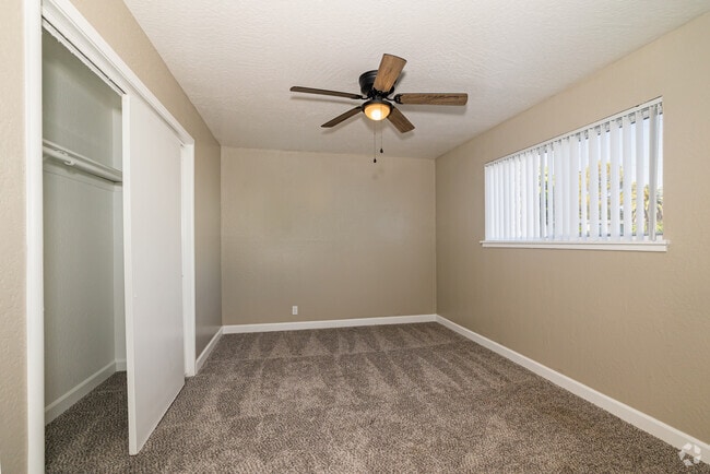 1BR, 1BA - 540SF - The Quarter