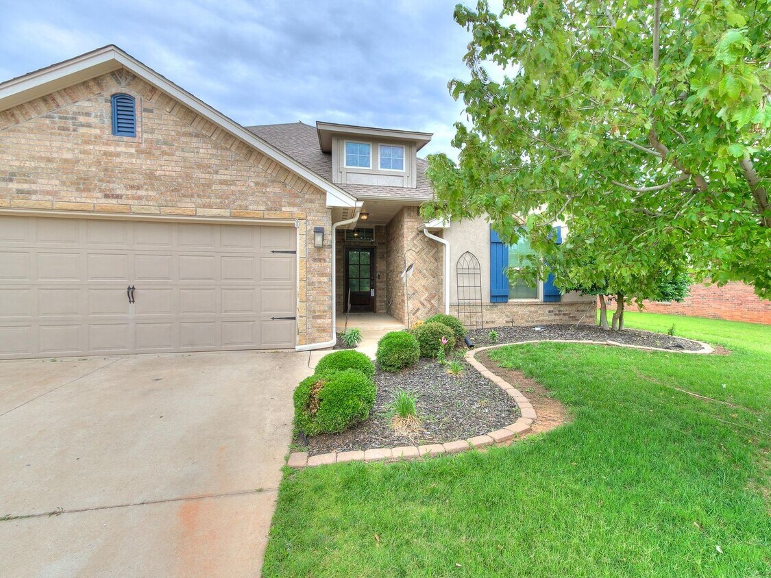 Primary Photo - 4817 Arbuckle Dr