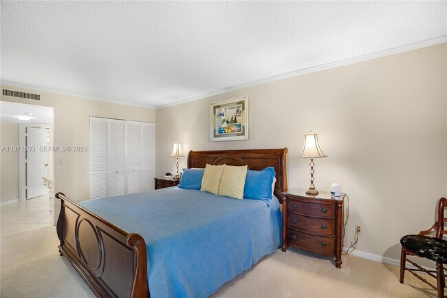 Foto del edificio - 1815 Mooringline Dr