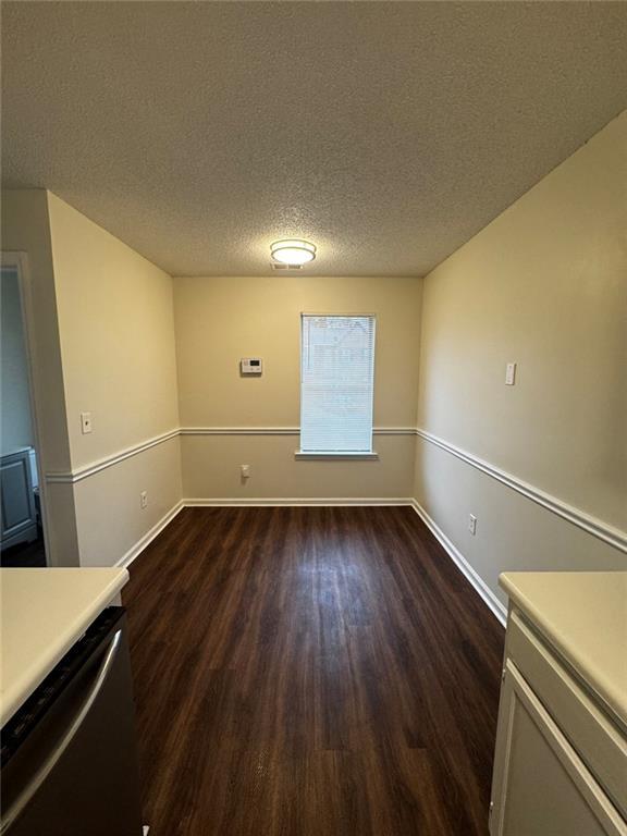 Building Photo - 875 Joseph Club Dr