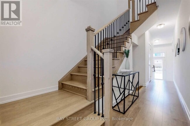 Building Photo - 83 Boiton St