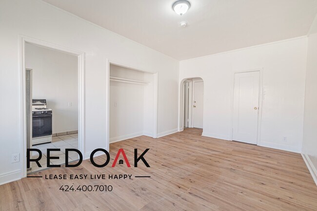Foto del edificio - 2850 1/4 Leeward Ave-310