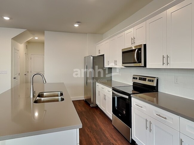 Building Photo - 8820 Carmine Cob Avenue