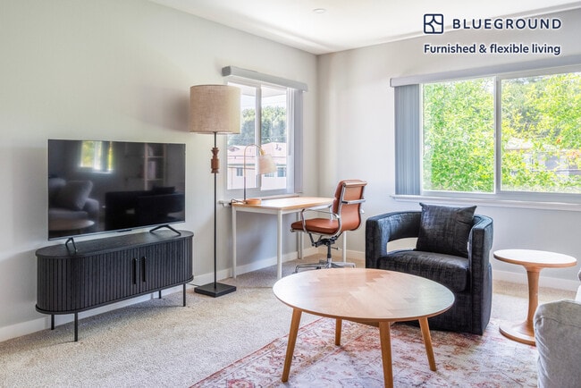 Building Photo - 838 Roble Ave