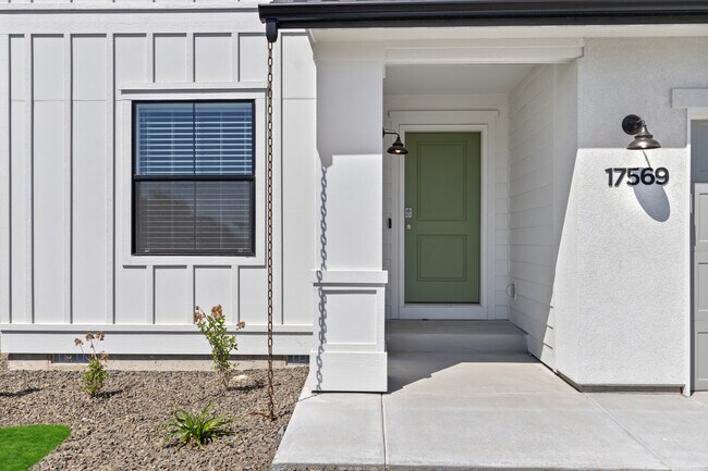 Foto del edificio - 17569 N Onaway Ave