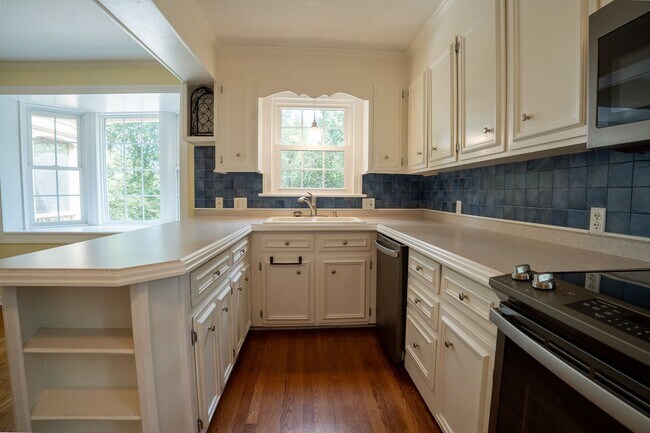 Foto del edificio - 4716 Heritage Dr