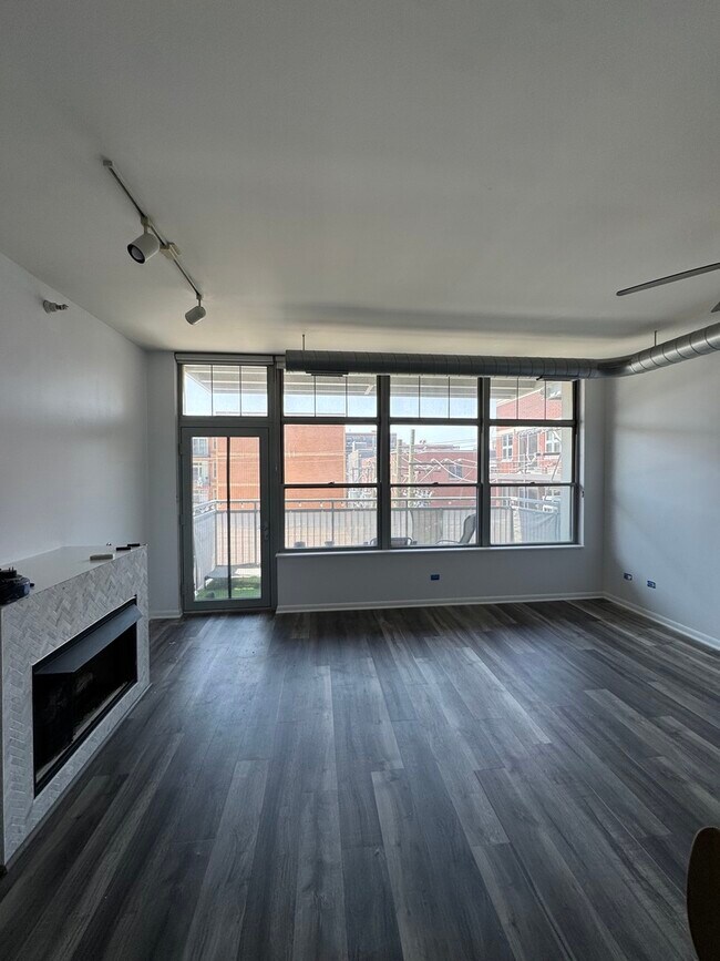 Foto del edificio - 1200 W Monroe St