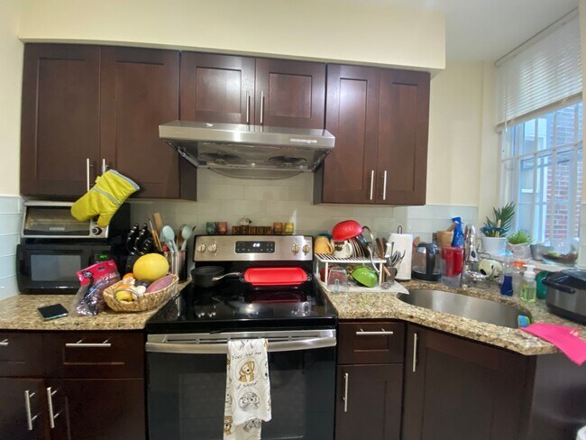 Foto del edificio - 2221 N Park Ave